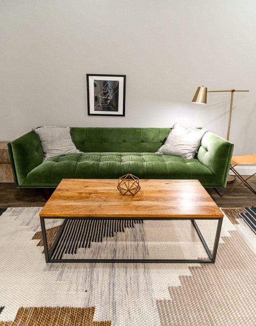 green sofa.jpg (95 KB)